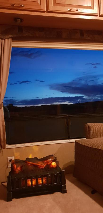 Mountain Harmony Retreat Bed & Breakfast Ramah ภายนอก รูปภาพ