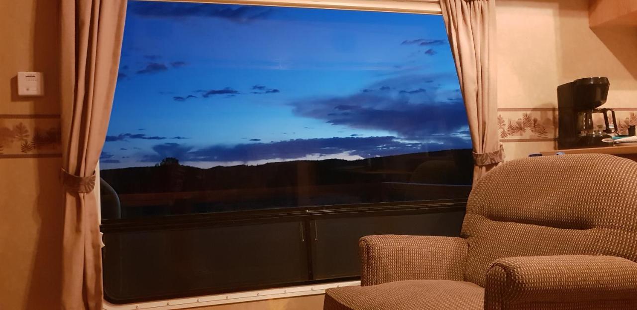 Mountain Harmony Retreat Bed & Breakfast Ramah ภายนอก รูปภาพ