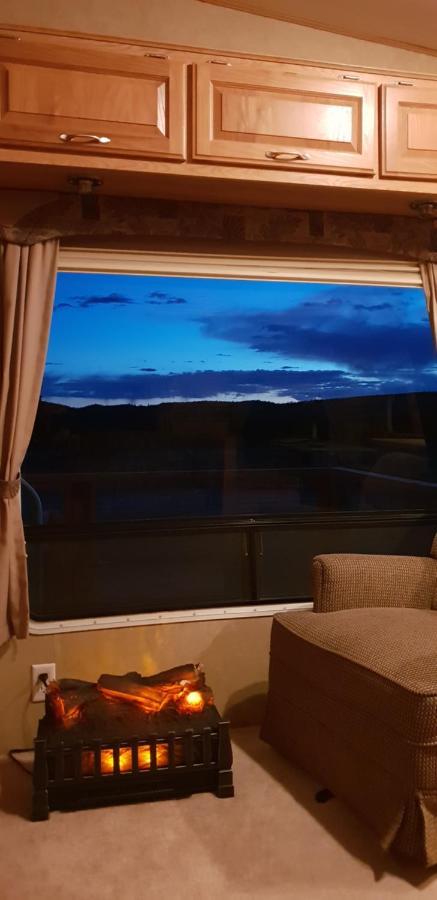 Mountain Harmony Retreat Bed & Breakfast Ramah ภายนอก รูปภาพ